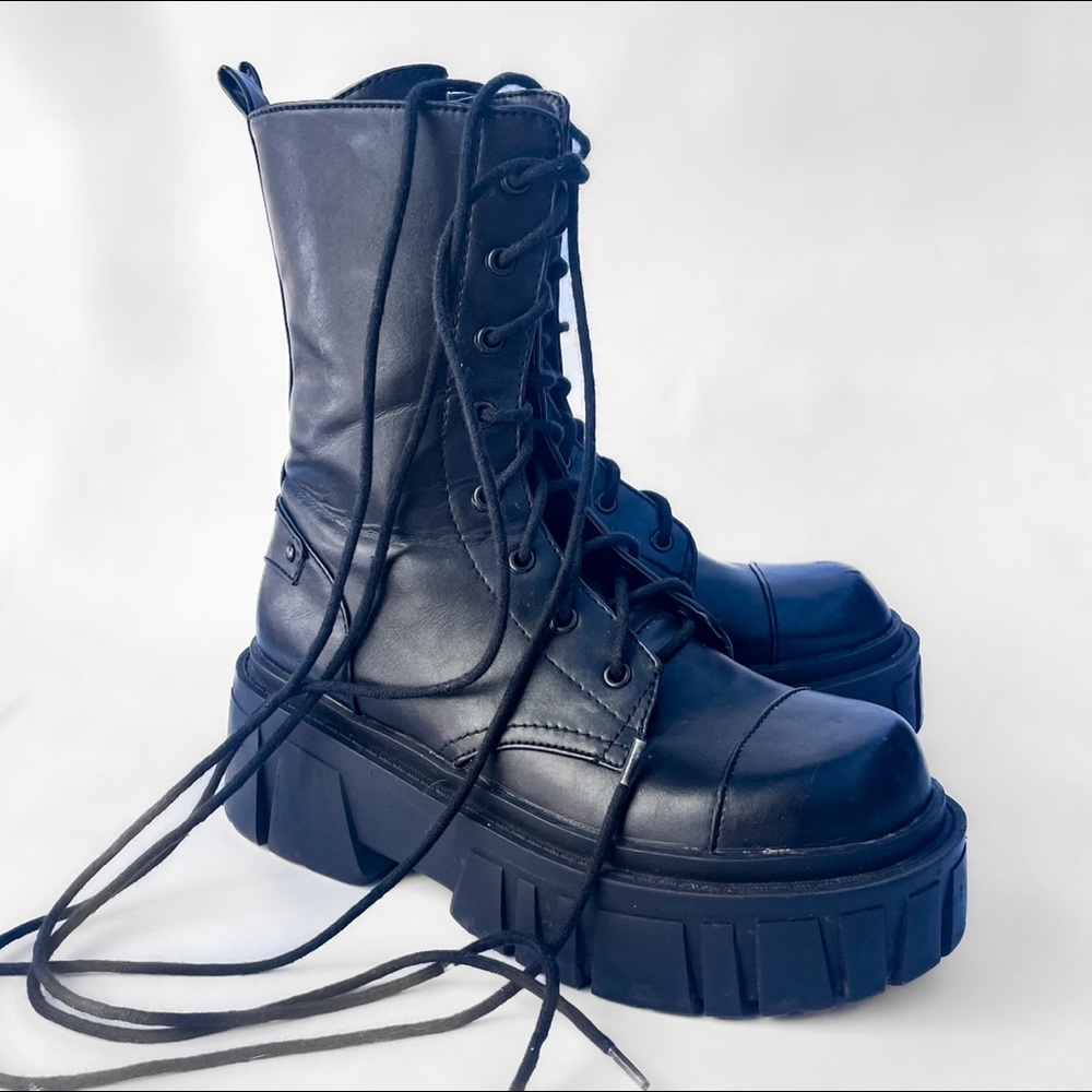 DollsKill Platform Combat Boots - Size 7 - Black